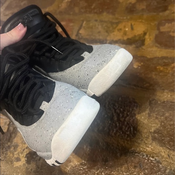 COPY - Jordan Oreos size 5.5 youth. Great condition! - Picture 6 of 6